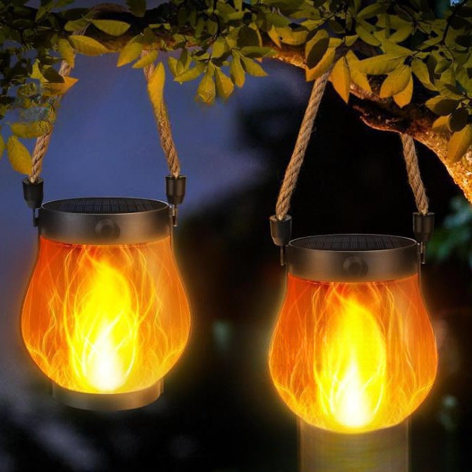 Solflame™ | Solcellsdriven utomhuslampa
